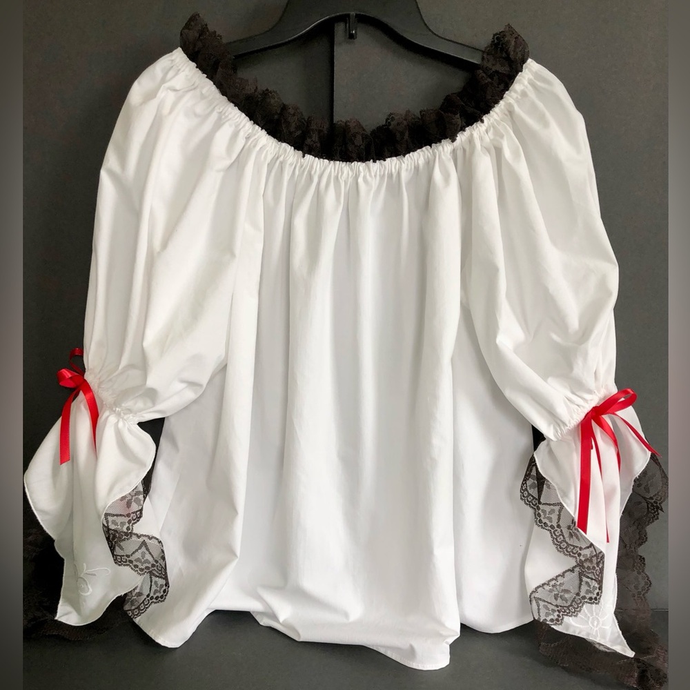 Peasant blouse, peasant top, 100% cotton, Embroidered handkerchief sleeve lace S